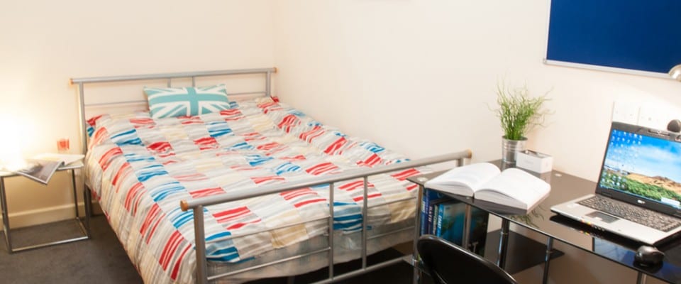 Oxford Lounge Bedroom
