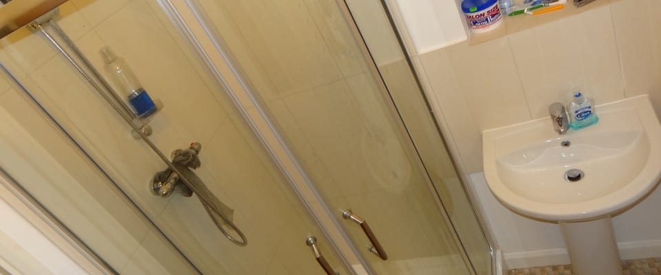 Braunstone Gate Bathroom